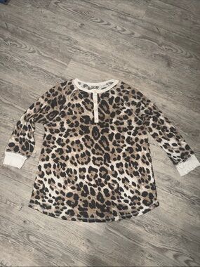 Leopard Print Henley Pullover Top - Neutral Animal Print